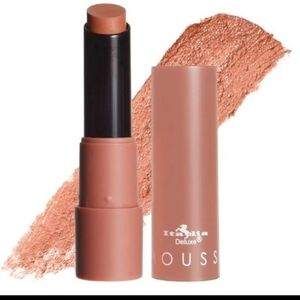 New Italia Deluxe Mousse Matte Lipstick -  Barely Nude